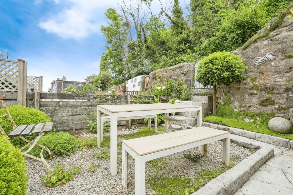 3 bed Terraced