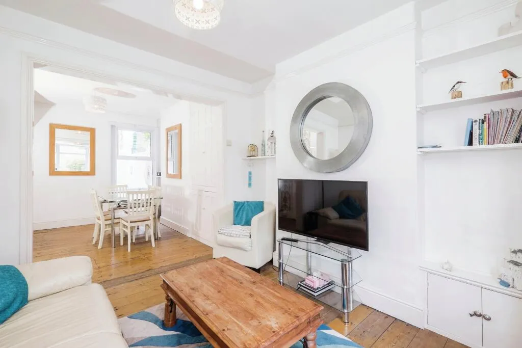 3 bed Terraced