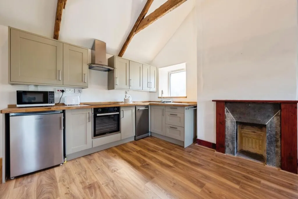 2 bed Character Property