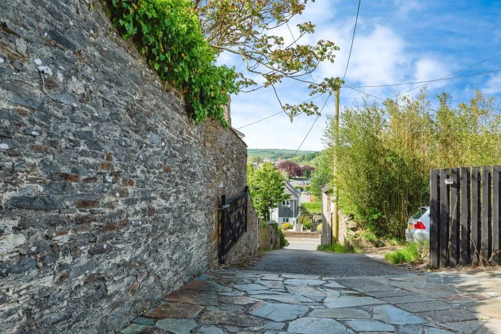 2 bed Character Property