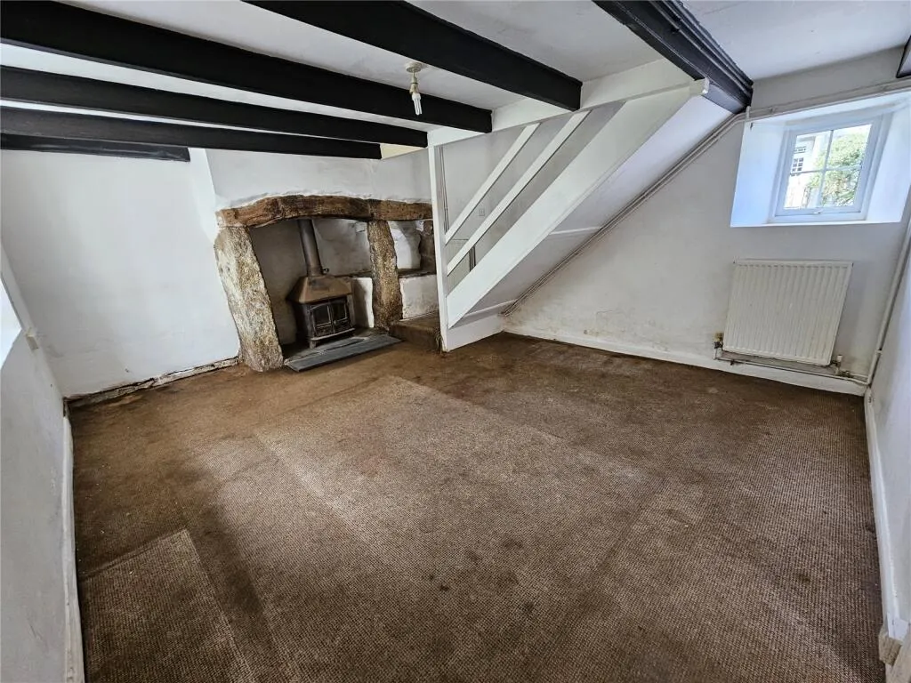 2 bed Semi-Detached