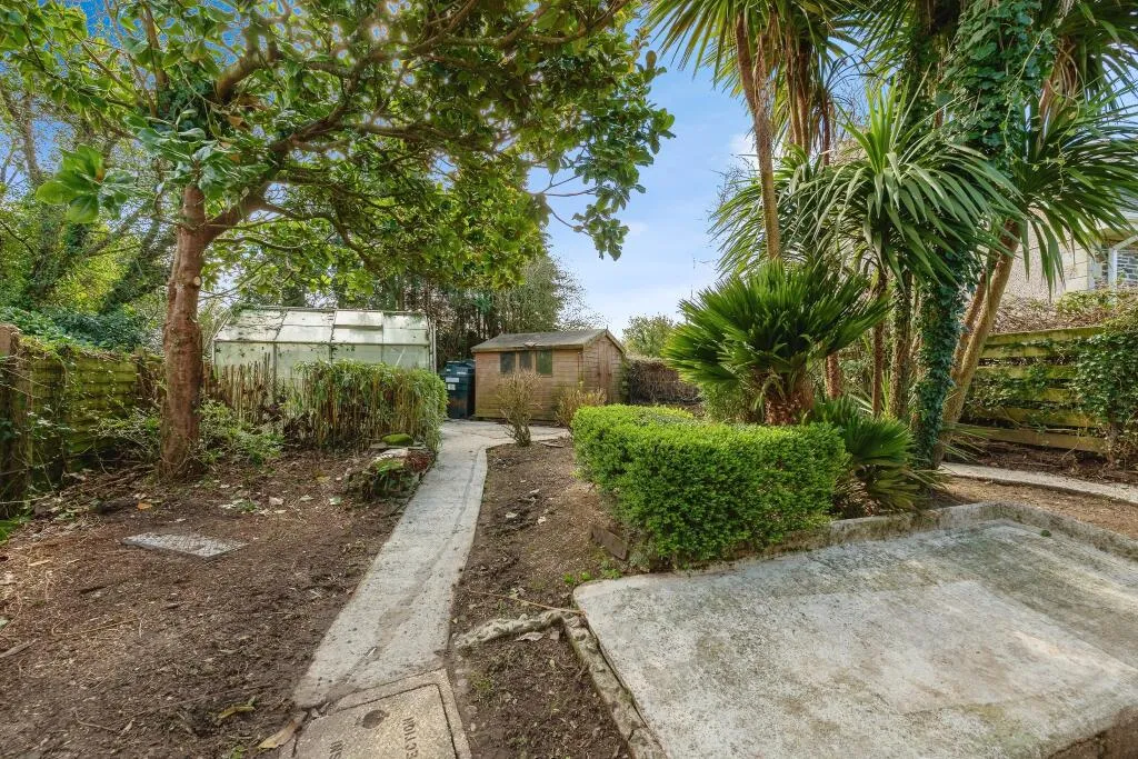 2 bed Semi-Detached