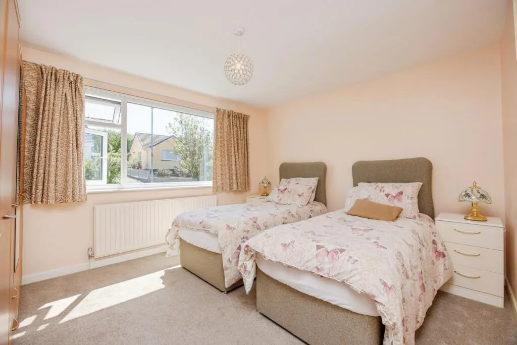 2 bed Detached Bungalow