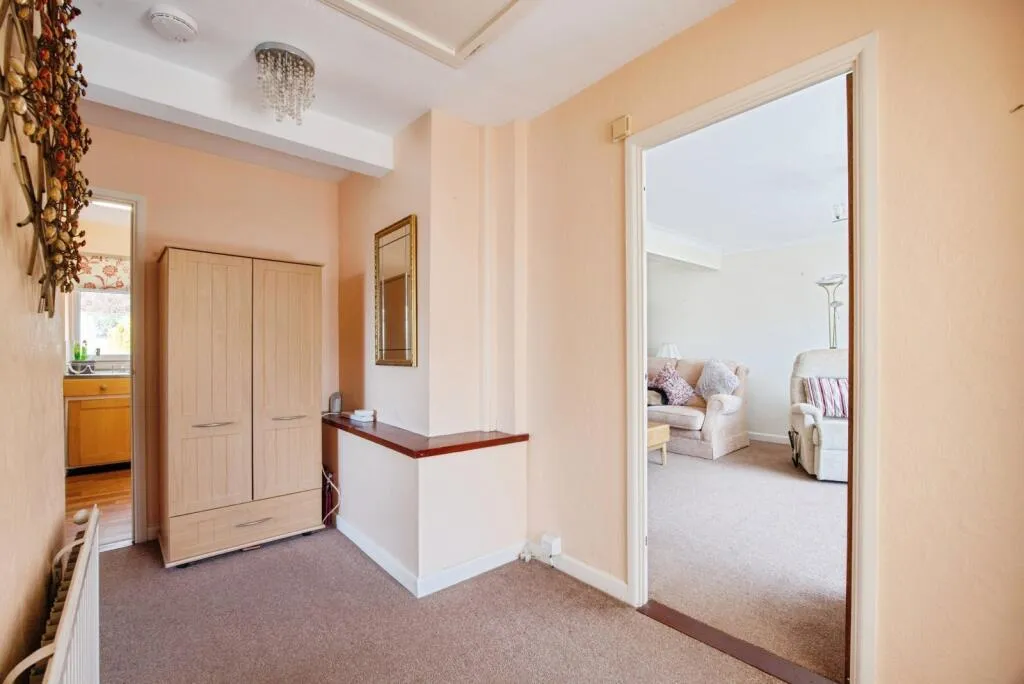 2 bed Detached Bungalow