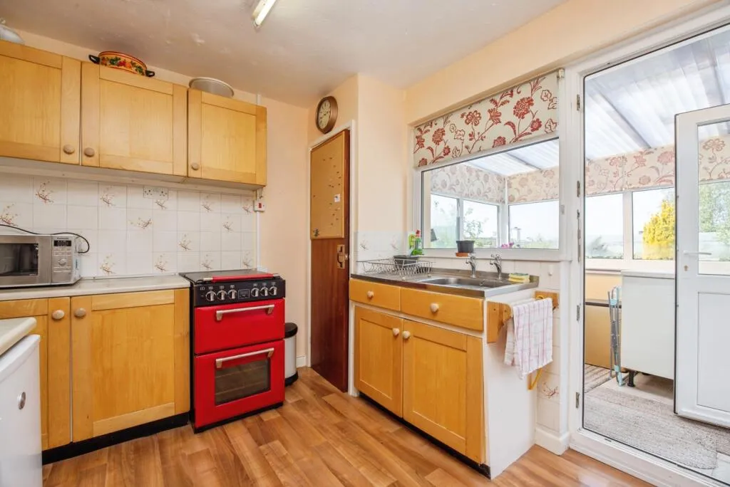 2 bed Detached Bungalow