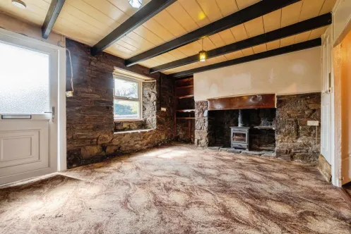 2 bed Character Property