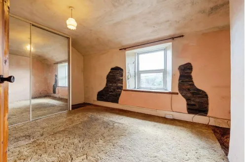 2 bed Character Property