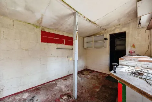 2 bed Character Property