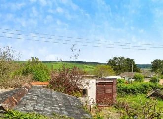 2 bed Character Property