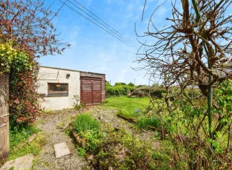 2 bed Character Property