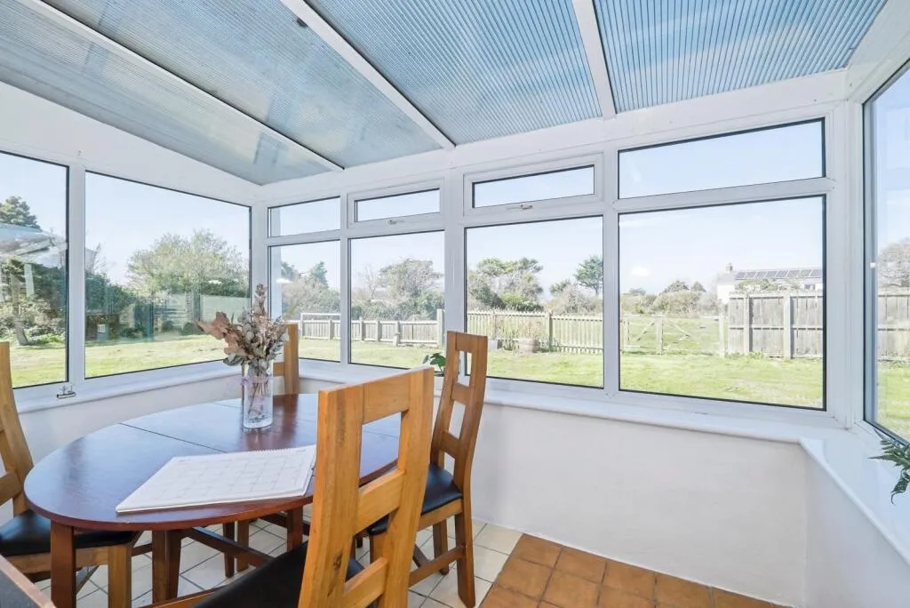 7 bed Detached