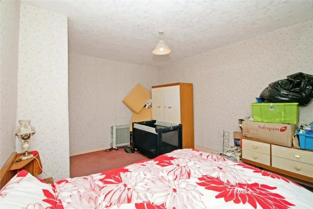5 bed End of Terrace