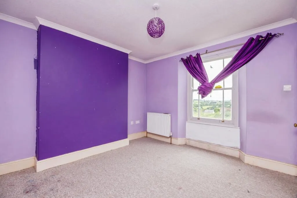 2 bed House