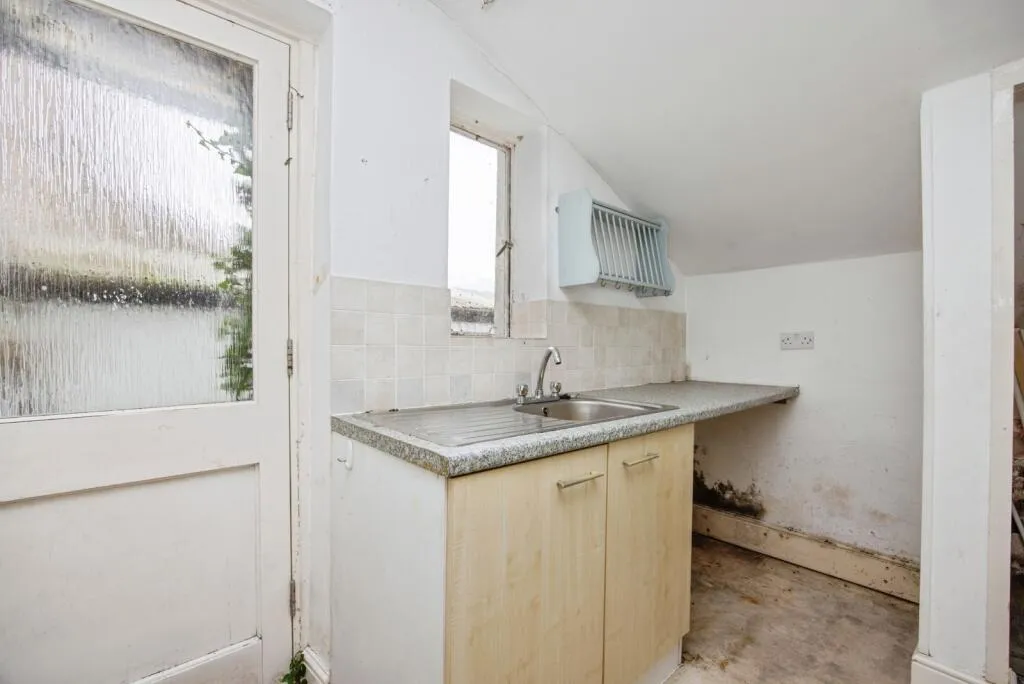 2 bed House