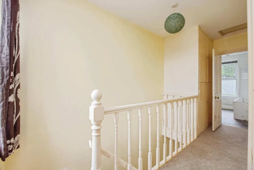 2 bed House