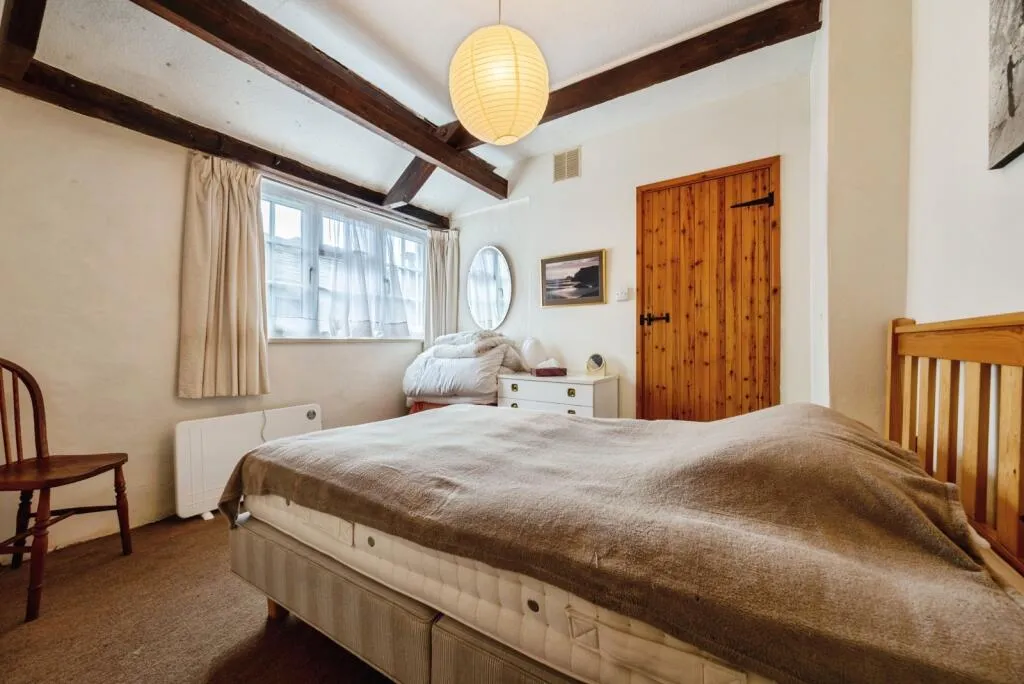 2 bed Character Property