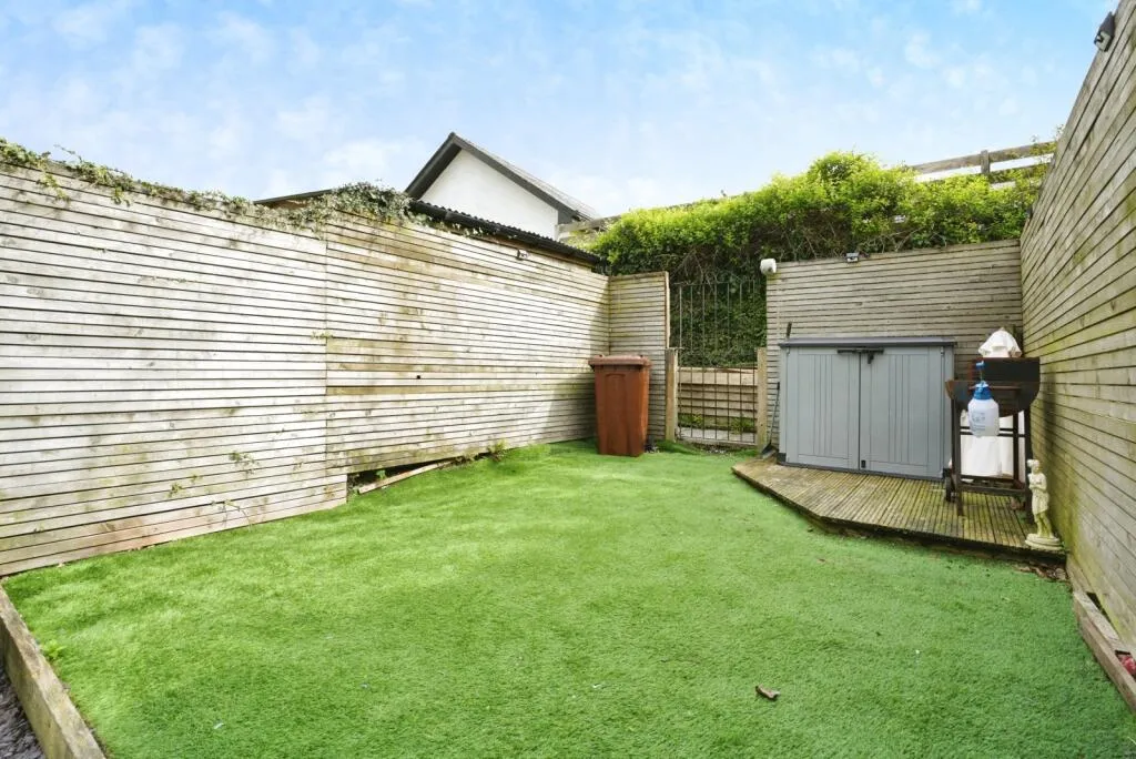 2 bed Terraced