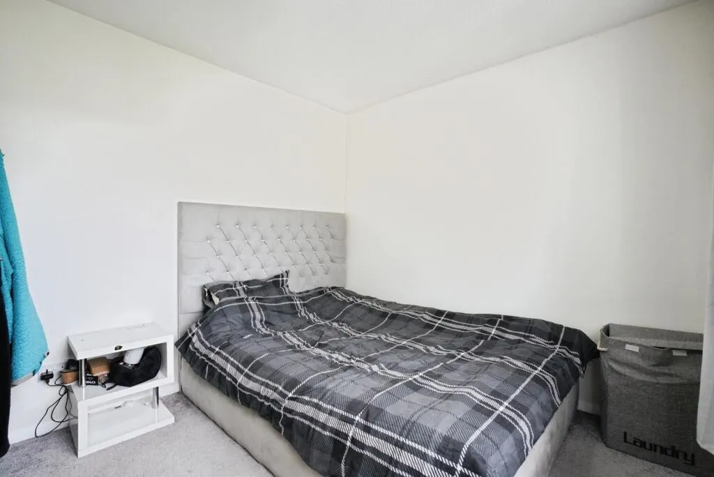 2 bed Terraced