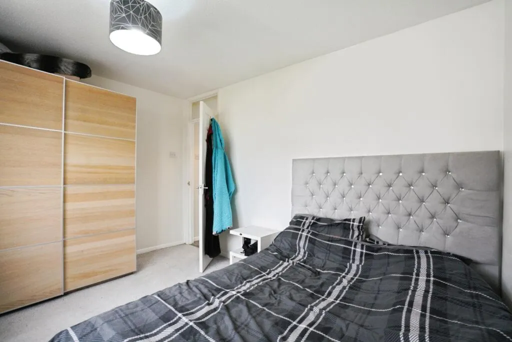 2 bed Terraced