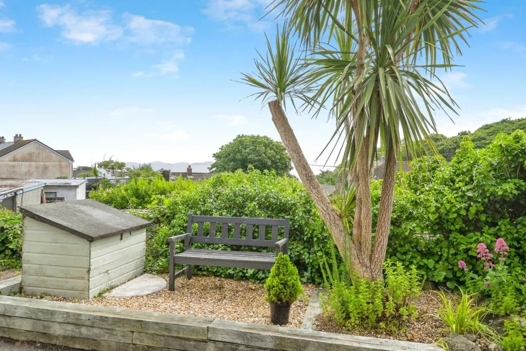 3 bed Character Property
