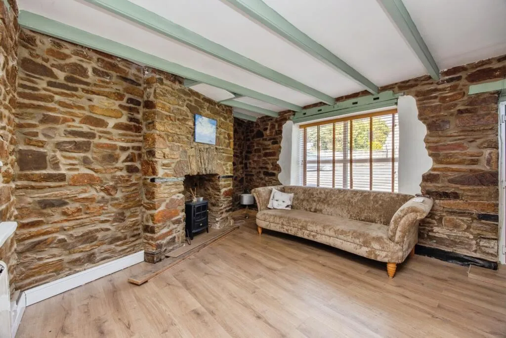 3 bed Character Property