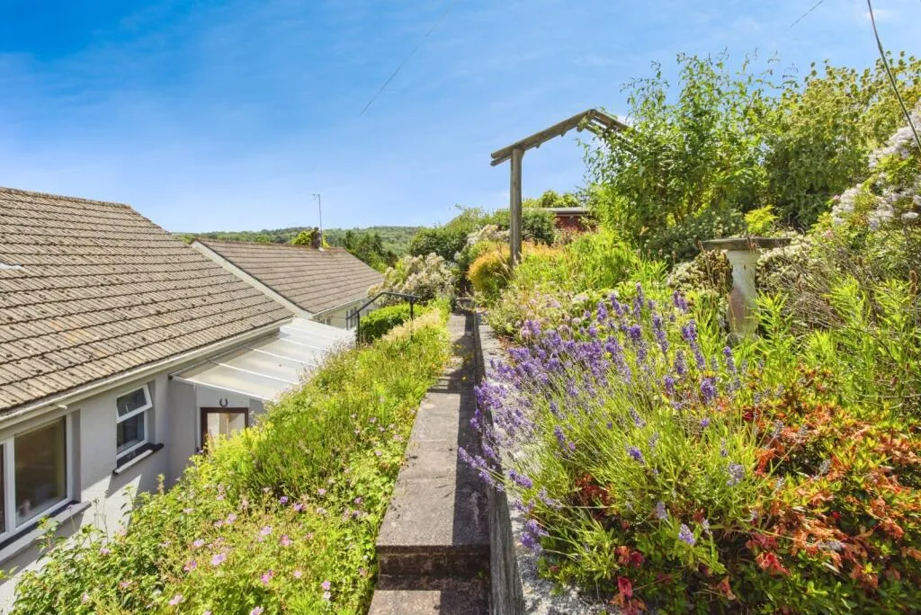 3 bed Detached Bungalow