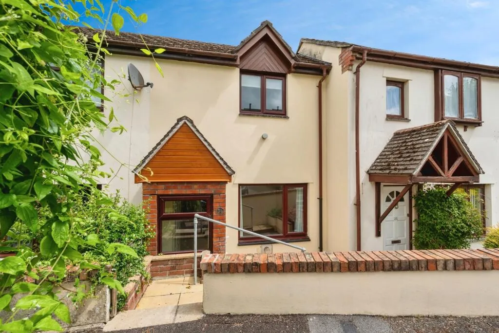 1 bed Semi-Detached