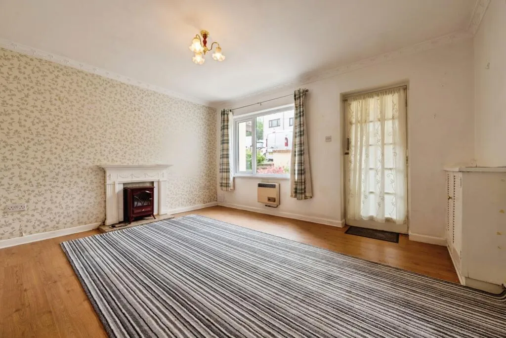 1 bed Semi-Detached