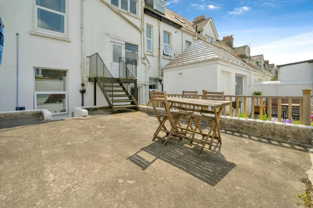 2 bed Apartment
