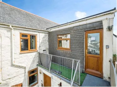 3 bed Apartment
