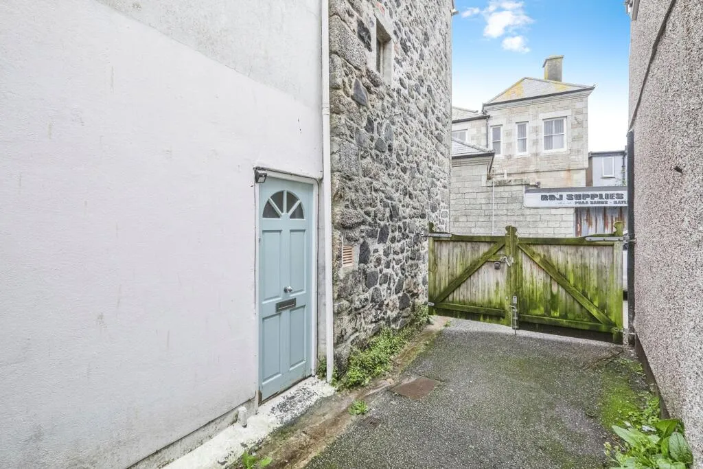 2 bed Apartment