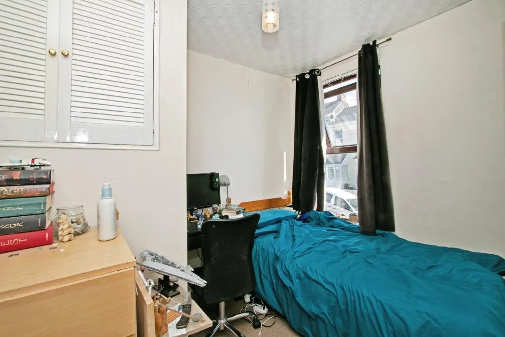 3 bed End of Terrace
