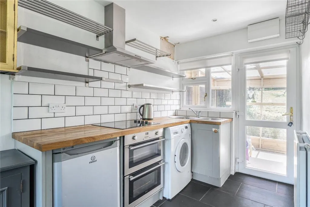 1 bed Semi-Detached