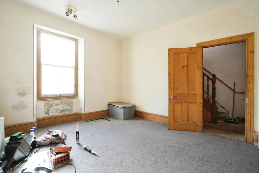 3 bed End of Terrace