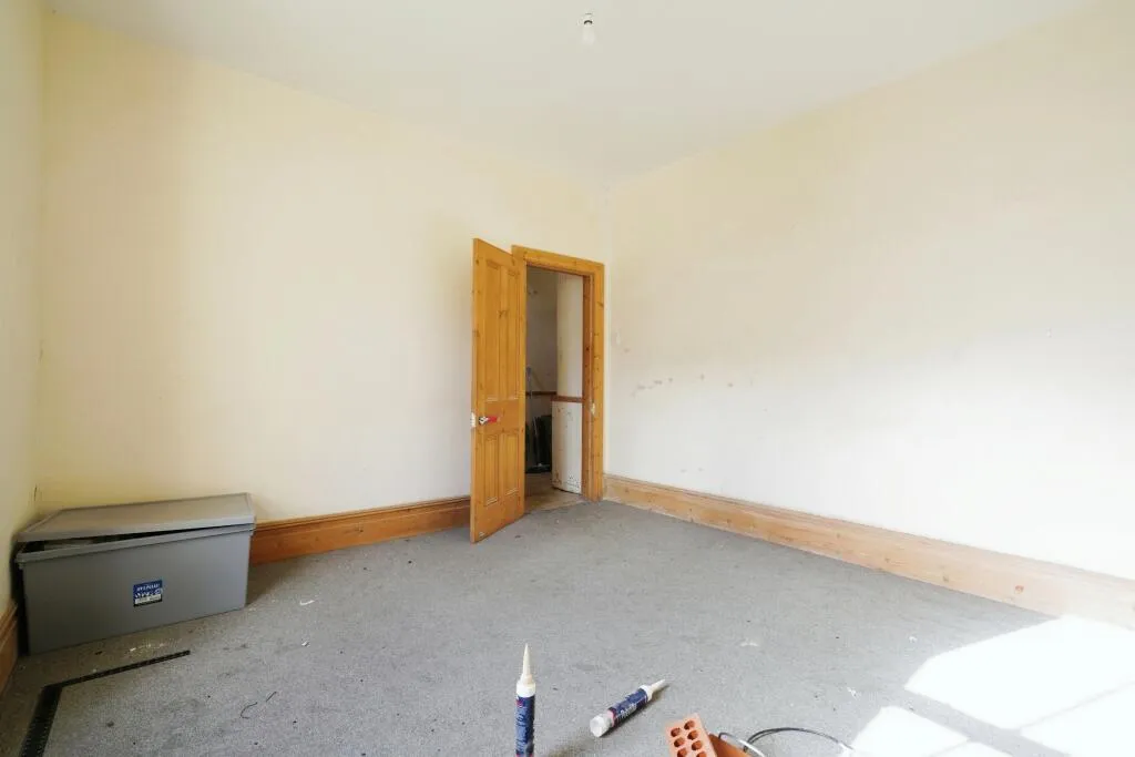 3 bed End of Terrace