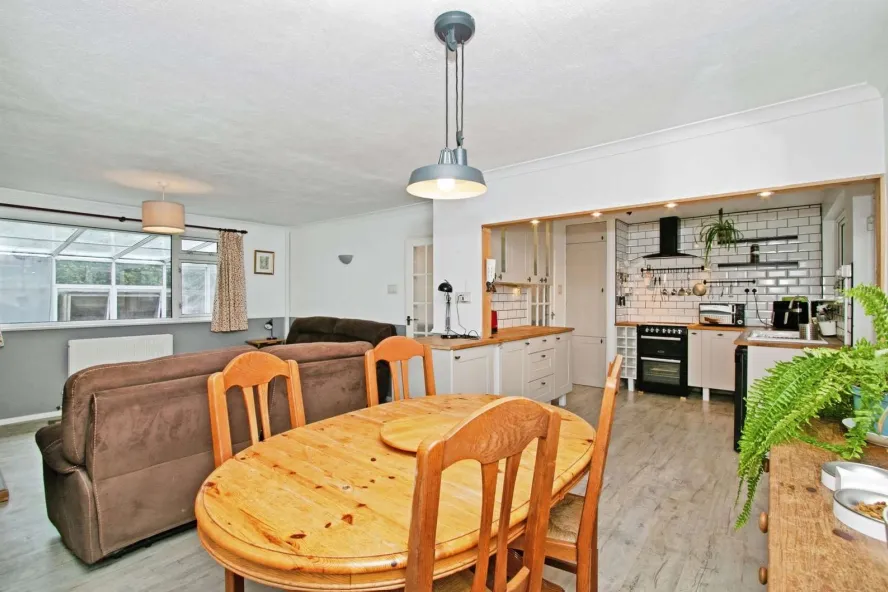 3 bed Detached Bungalow