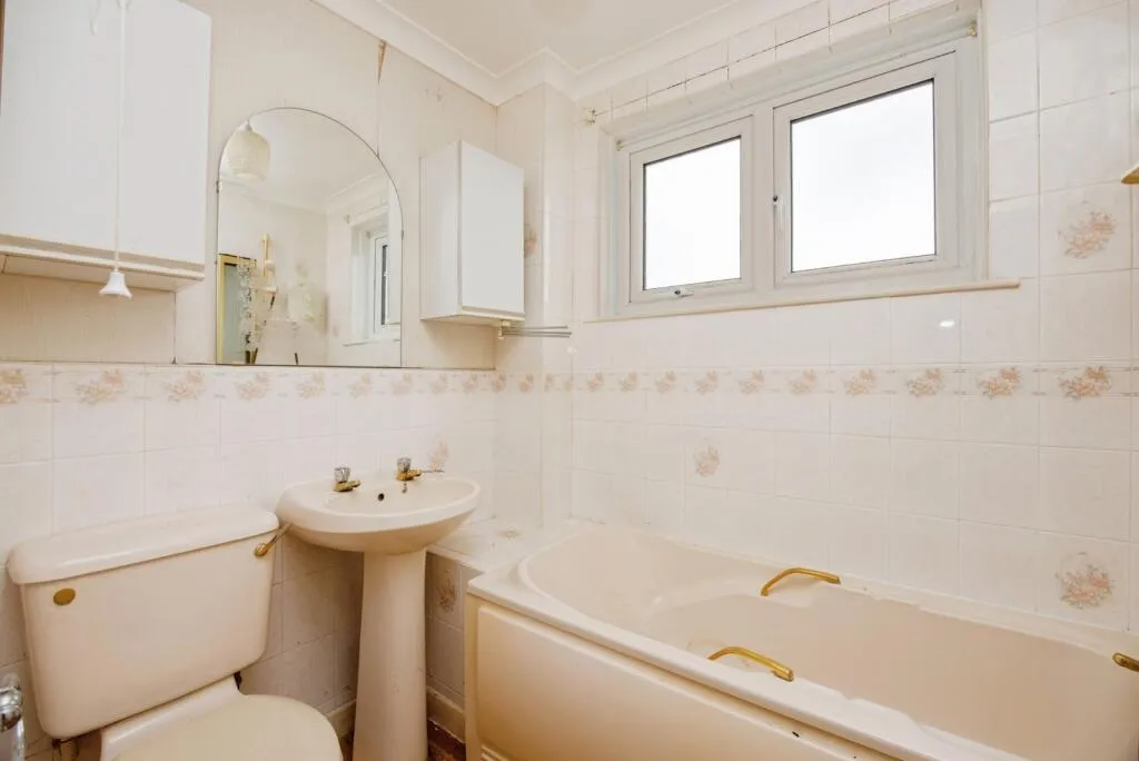 3 bed Semi-Detached