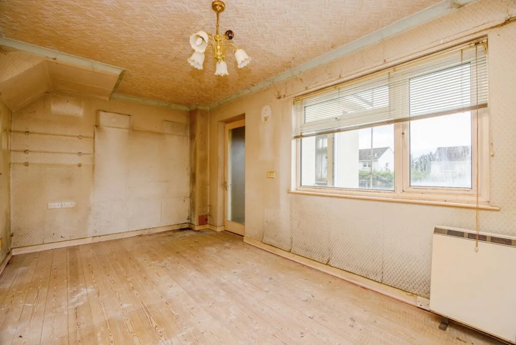 3 bed Semi-Detached