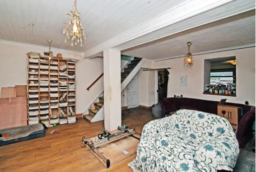 3 bed End of Terrace
