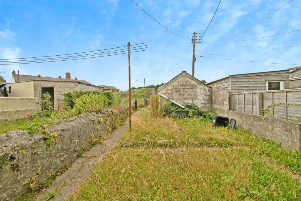 2 bed Character Property