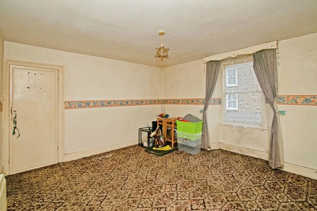 2 bed Character Property