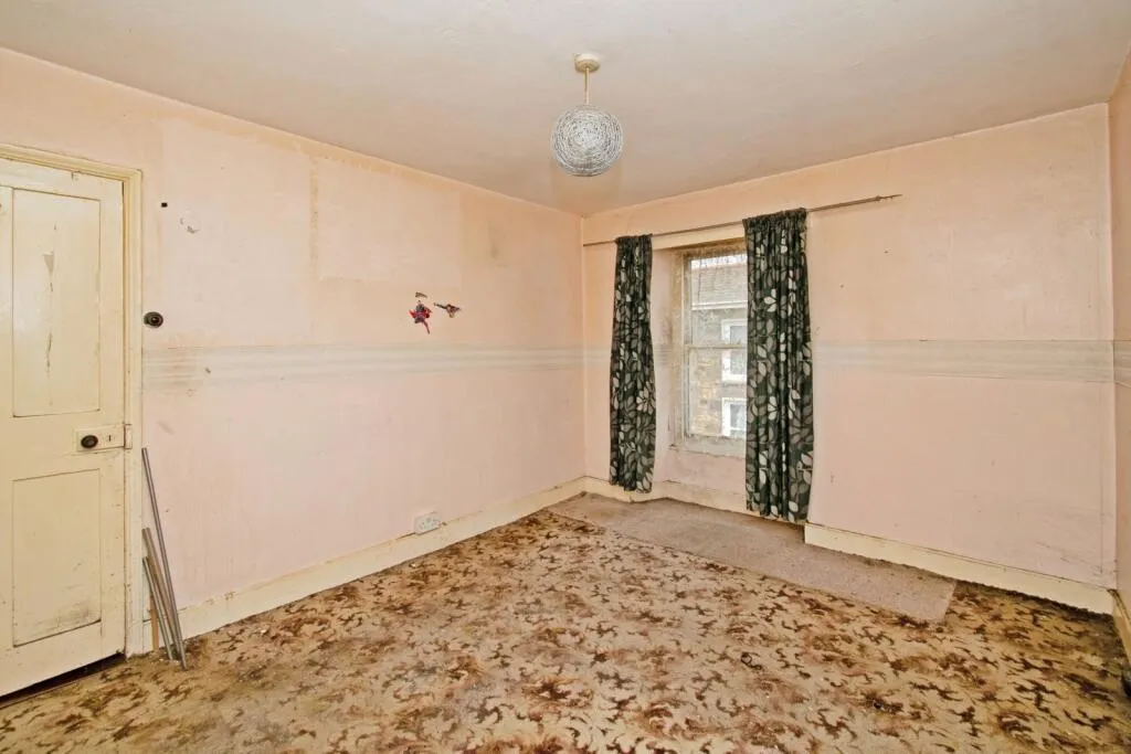 2 bed Character Property
