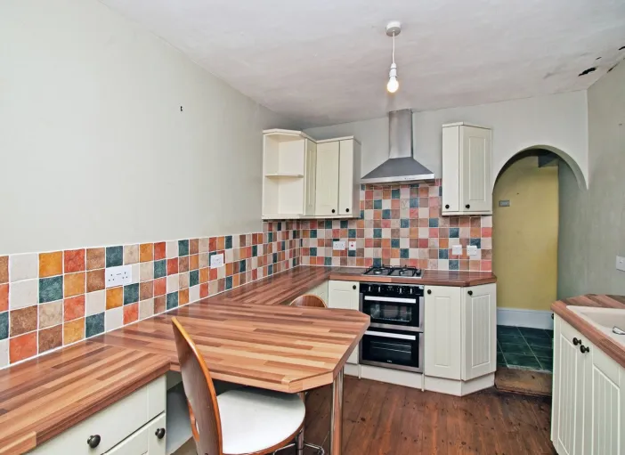 1 bed Ground Flat