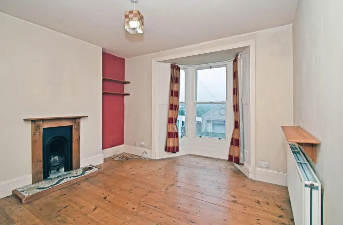 1 bed Ground Flat