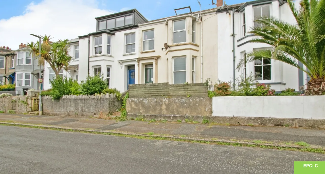 1 bed Ground Flat