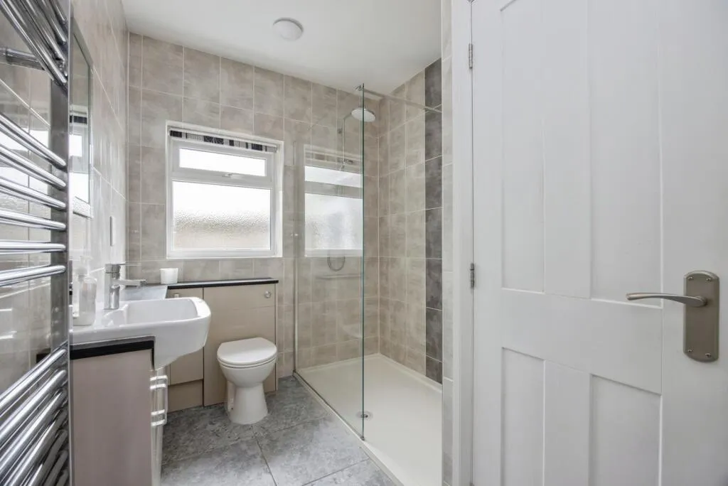2 bed Detached Bungalow