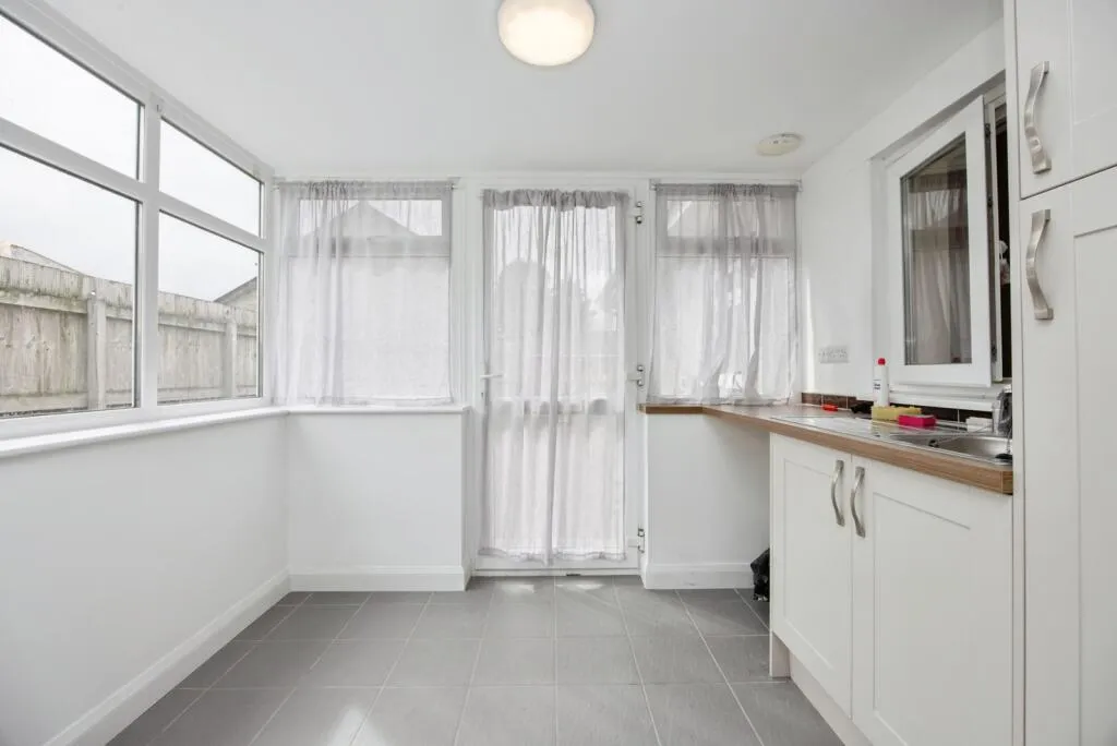 2 bed Detached Bungalow