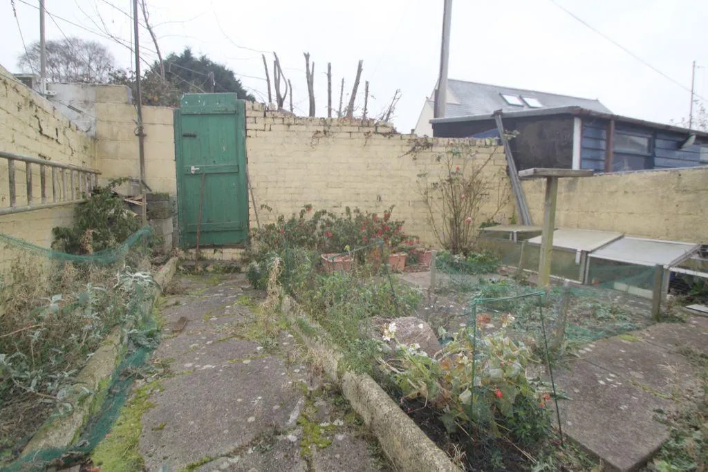 2 bed Semi-Detached
