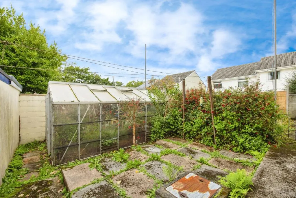 2 bed Semi-Detached
