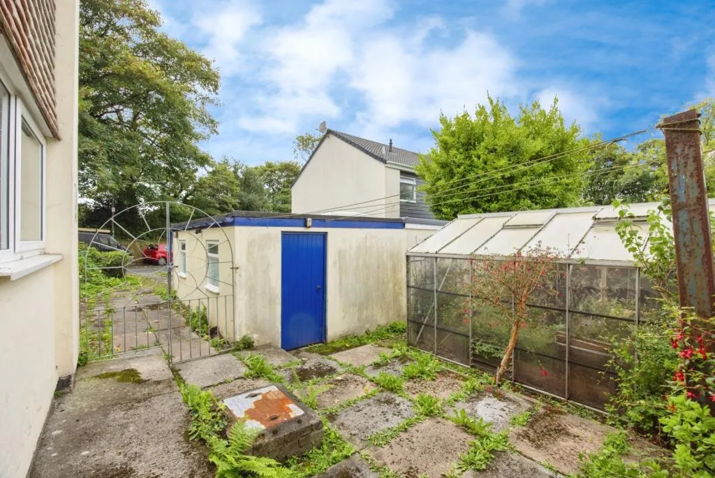 2 bed Semi-Detached